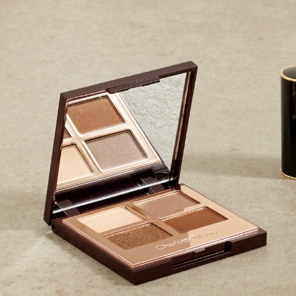 Charlotte Tilbury Eyeshadow Palette, The Golden Goddess - Picture 4 of 5